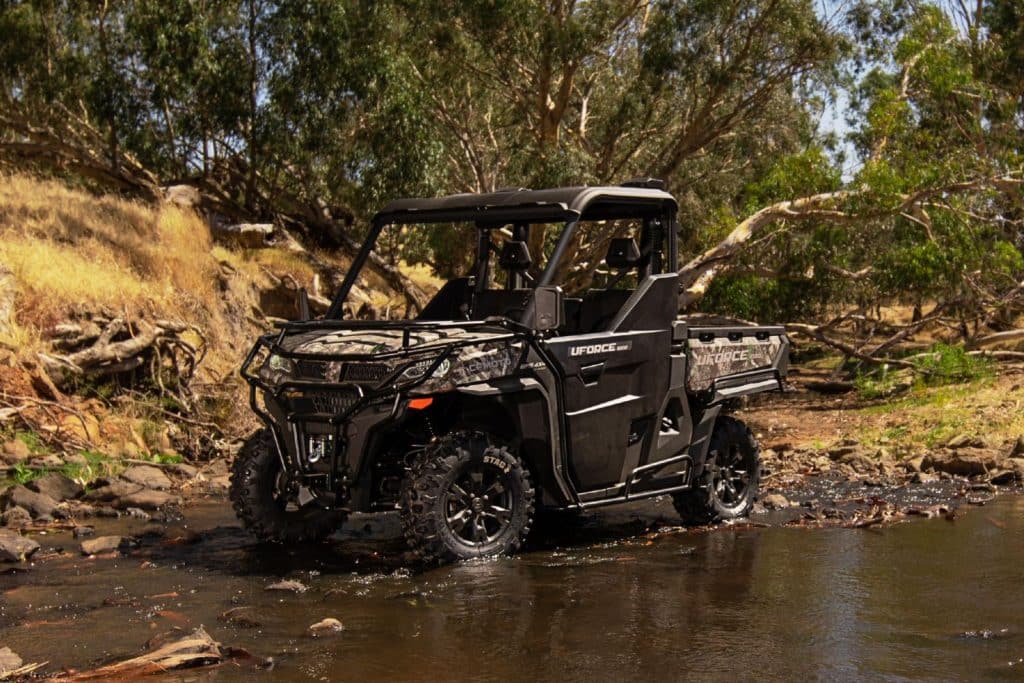 UFORCE 1000 CFMOTO : UTV puissant et polyvalent